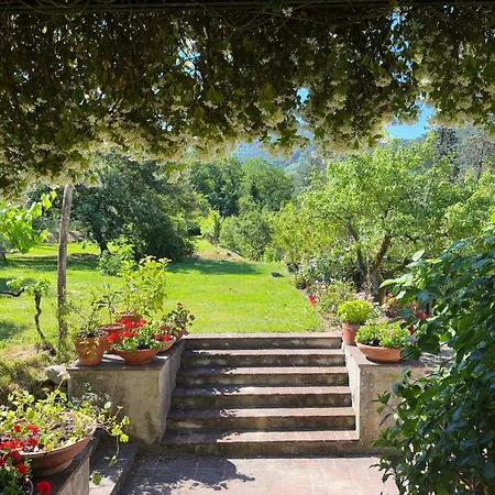 Il Palazzaccio - Natura, Piscina & Relax A * Lucca