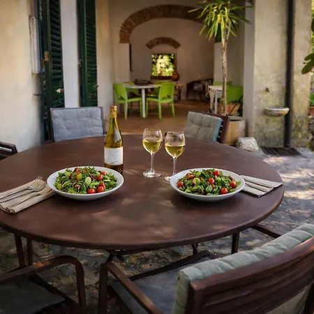 Il Palazzaccio - Natura, Piscina & Relax A * Lucca